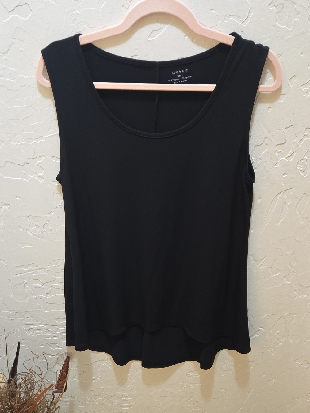 3/$10 Grace Black Scoop Neck Tank Top - Simple Stretch Shell
